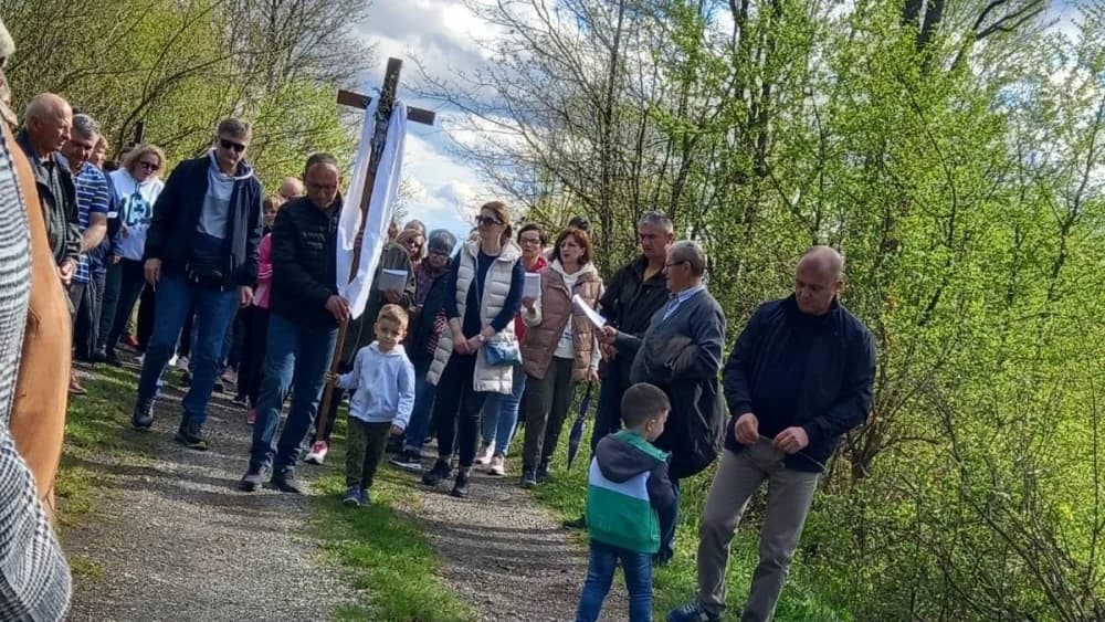 Križni put i Gospin plač u Gromačniku