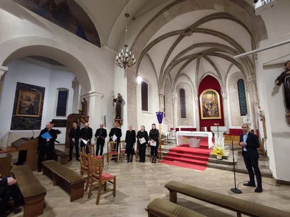 Čitanje tekstova pasionske baštine u organizaciji Ogranka Matice hrvatske u Požegi