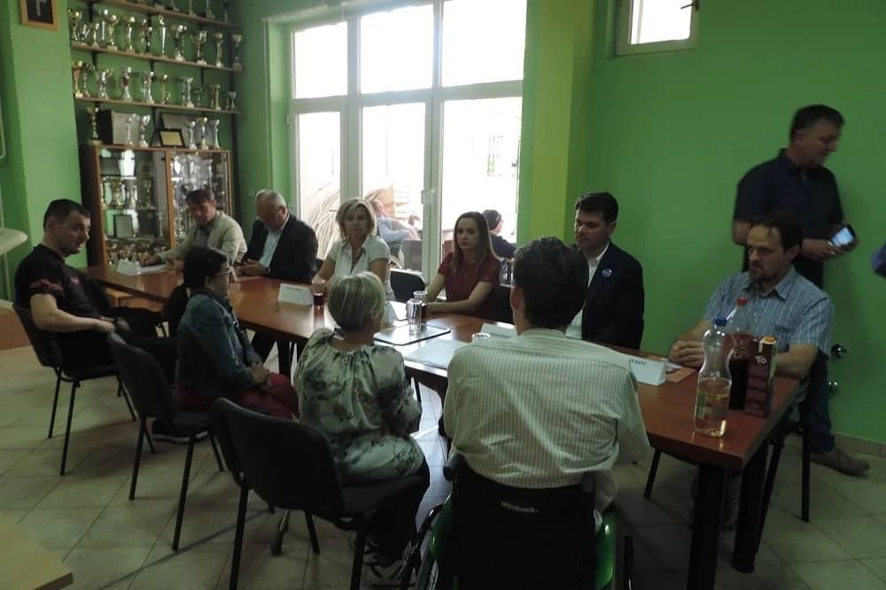 S Mirkom Dusparom do punoljetnosti. Napokon za istim stolom (IX dio)