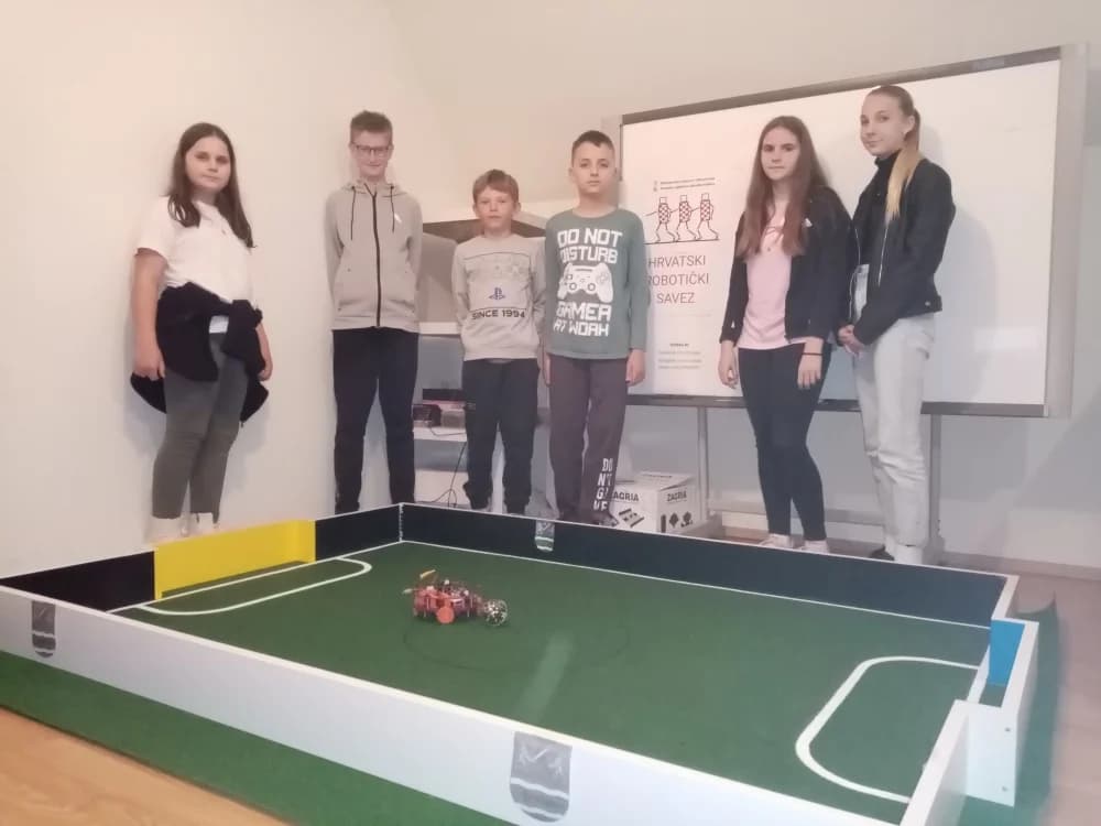Udruga informatičara Požeško-slavonske županije realizirala projekt Arena za nogometaše