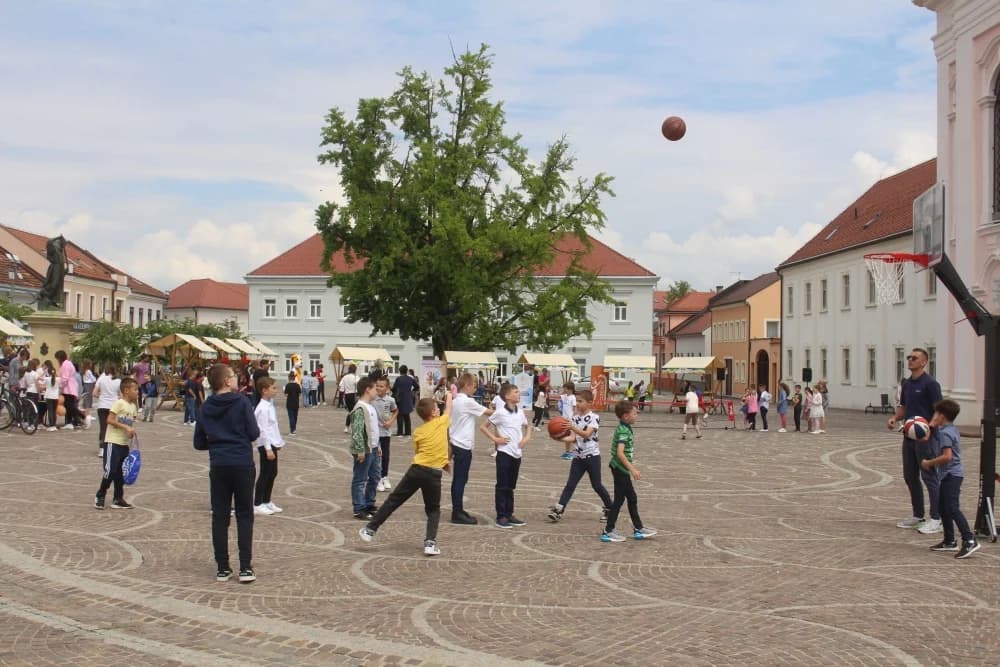 Službeno je otvoreno ’Proljeće u Požegi’