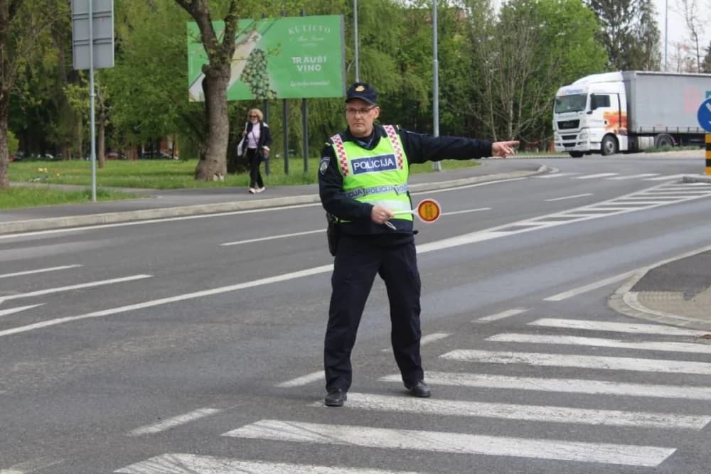 Policija i ovog vikenda provodi pojačane mjere u prometu