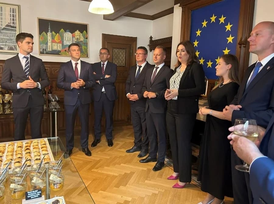 U prigodi obilježavanja 10. obljetnice ulaska Hrvatske u EU delegacija Požeško-slavonske županije posjetila Bruxelles