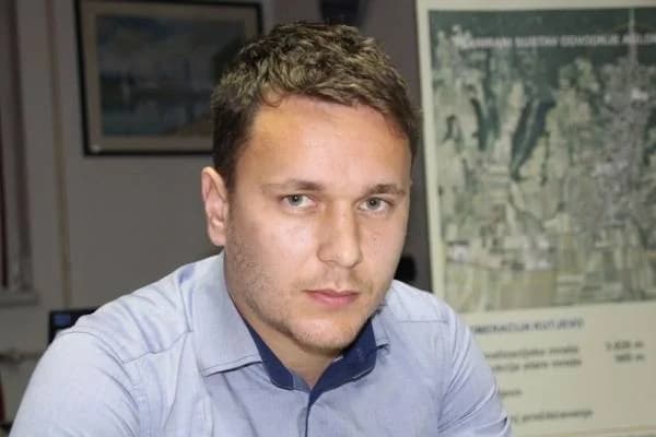 Politika, nogomet i mediji: Hoće li Budimir uspjeti balansirati svoje interese?