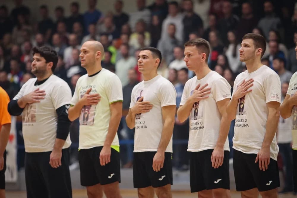 FOTOGALERIJA: Finale 32. Božićnog malonogometnog turnira u Požegi