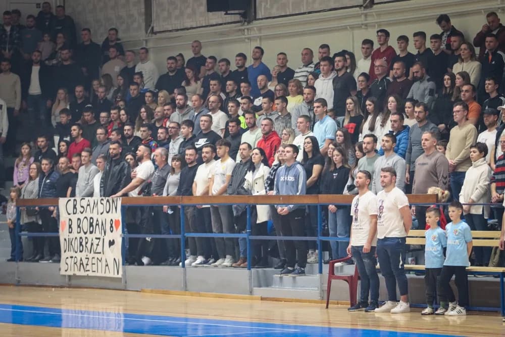 FOTOGALERIJA: Finale 32. Božićnog malonogometnog turnira u Požegi
