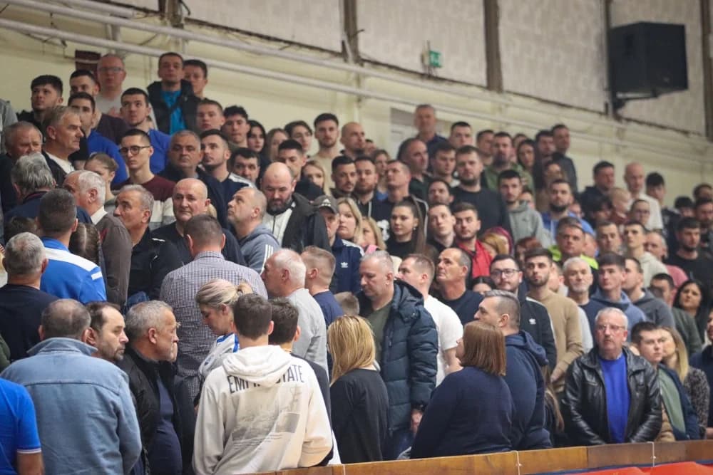 FOTOGALERIJA: Finale 32. Božićnog malonogometnog turnira u Požegi