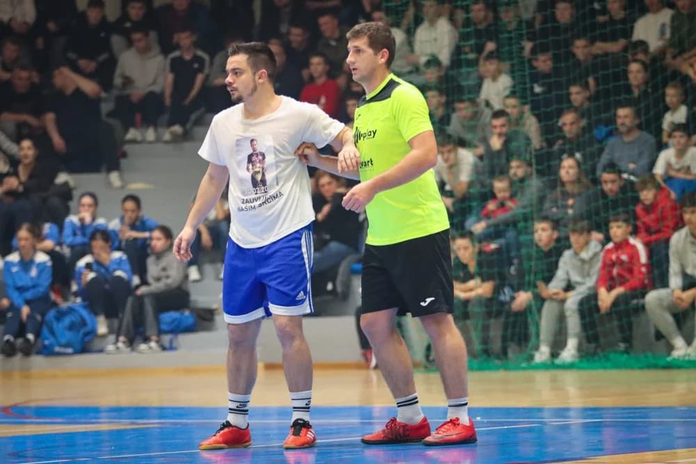 FOTOGALERIJA: Finale 32. Božićnog malonogometnog turnira u Požegi
