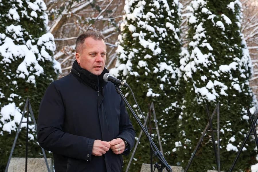 Sjećanje na tragične događaje: Odana počast poginulim hrvatskim braniteljima u Brusniku i Pakracu