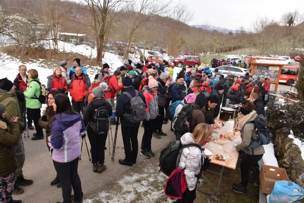 FOTO: Održan Tradicionalni 12. pohod na najviši vrh Požeške gore