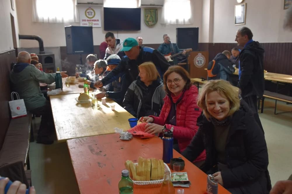 FOTO: Održan Tradicionalni 12. pohod na najviši vrh Požeške gore