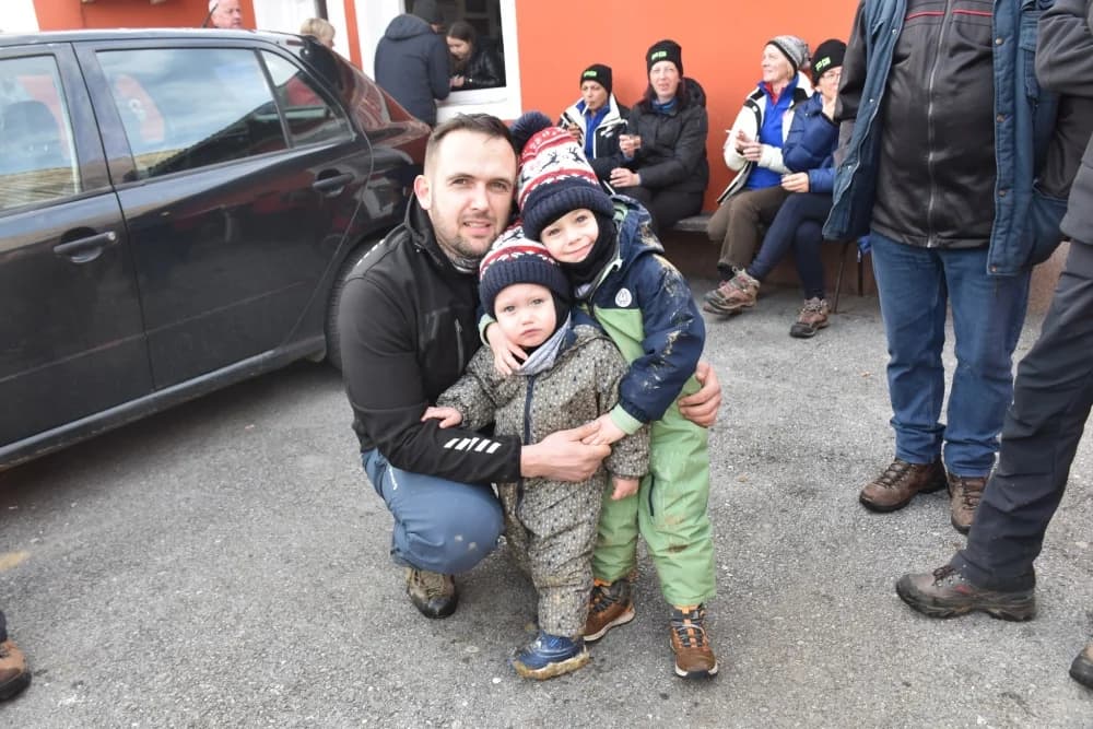 FOTO: Održan Tradicionalni 12. pohod na najviši vrh Požeške gore