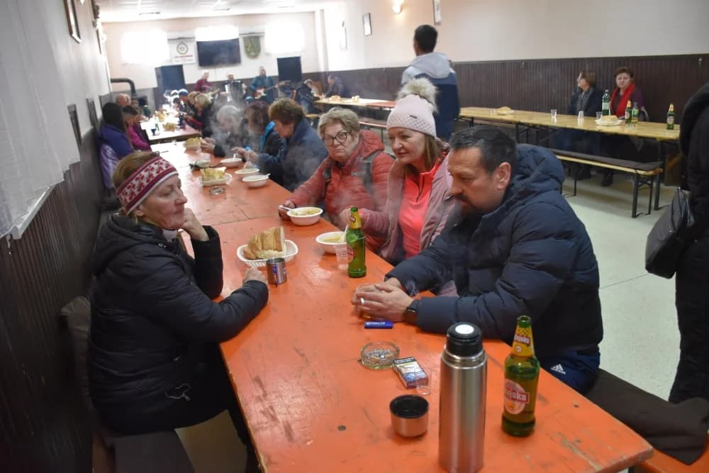 FOTO: Održan Tradicionalni 12. pohod na najviši vrh Požeške gore