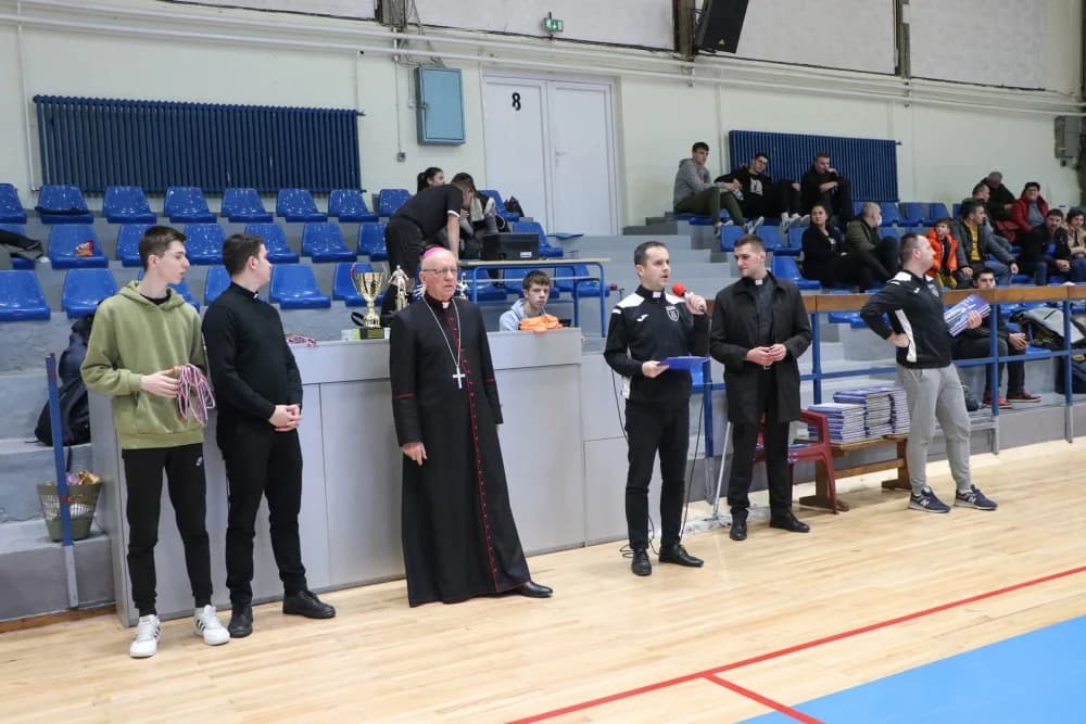 FOTO: Završnica Katoličke malonogometne lige Požeške biskupije