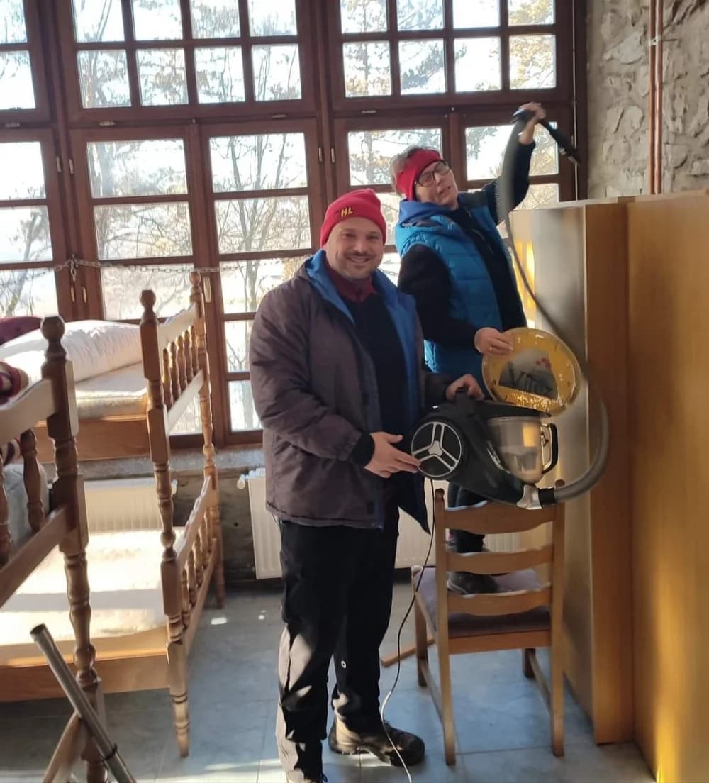 Radna akcija na Planinarskom domu ’Lapjak’ u Velikoj