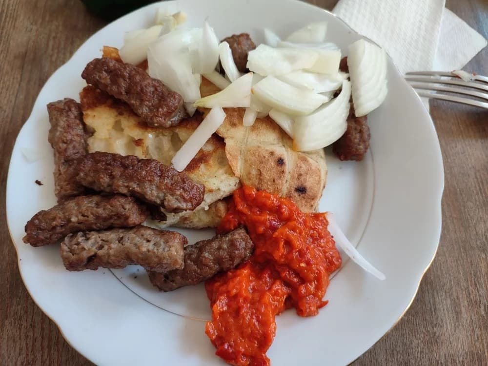 Radna akcija na Planinarskom domu ’Lapjak’ u Velikoj