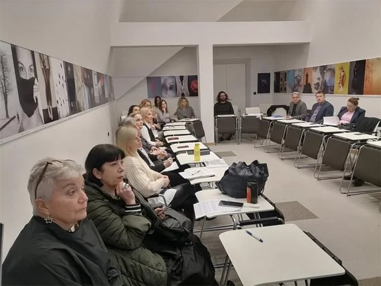U Gradskoj knjižnici u Požegi obilježen Međunarodni dan sjećanja na žrtve holokausta