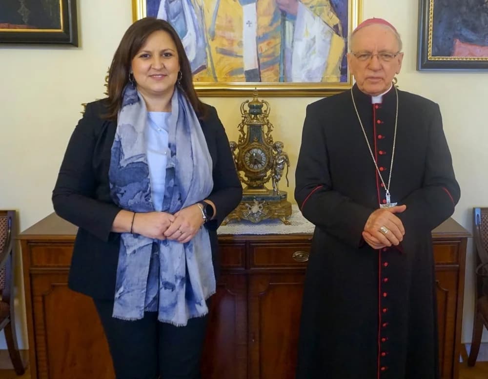 Biskup i gradonačelnica