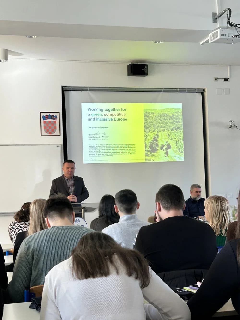 Alumni FTRR na promociji monografije ’Graševina- kraljica Slavonije’