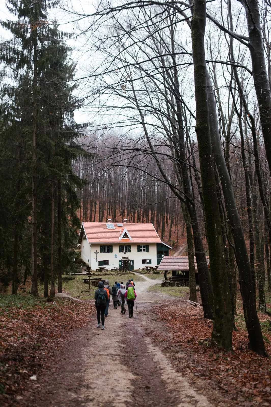 FOTO: Planinari HPD Gojzerica na izletu Samoborskim gorjem