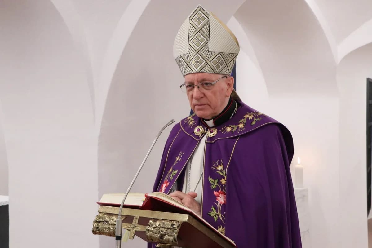 Obred upisa imena katekumena u požeškoj Katedrali