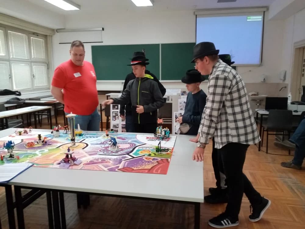 Udruga informatičara Požeško-slavonske županije na First Lego League Challenge natjecanju