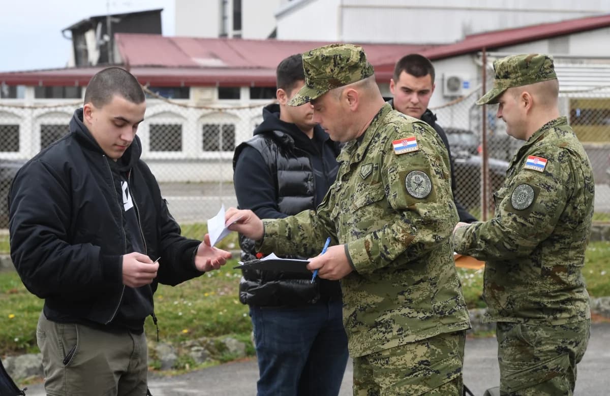 120 djevojaka i mladića stiglo u Požegu na dragovoljnu obuku