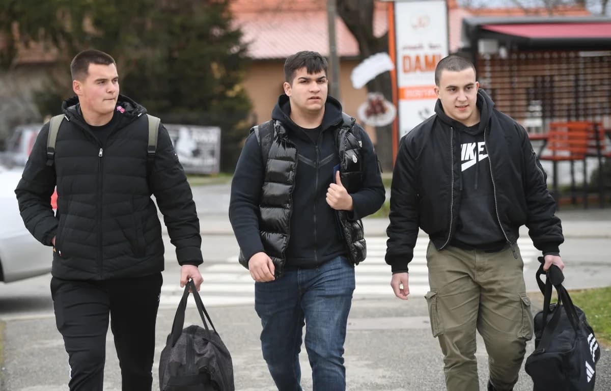 120 djevojaka i mladića stiglo u Požegu na dragovoljnu obuku