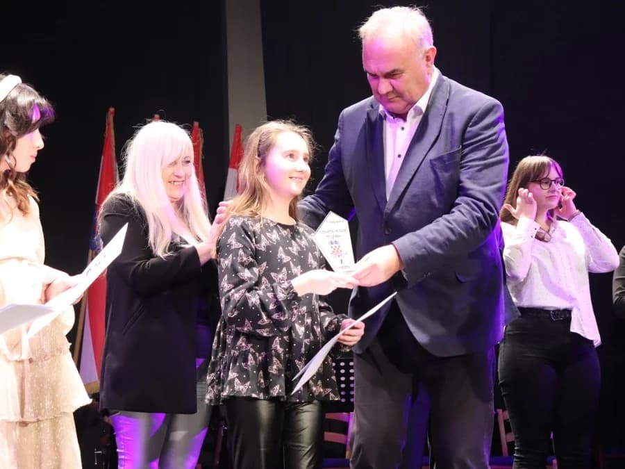 Pjesma i domoljublje: Peto izdanje Dječjeg festivala „Croatio iz duše te ljubim“
