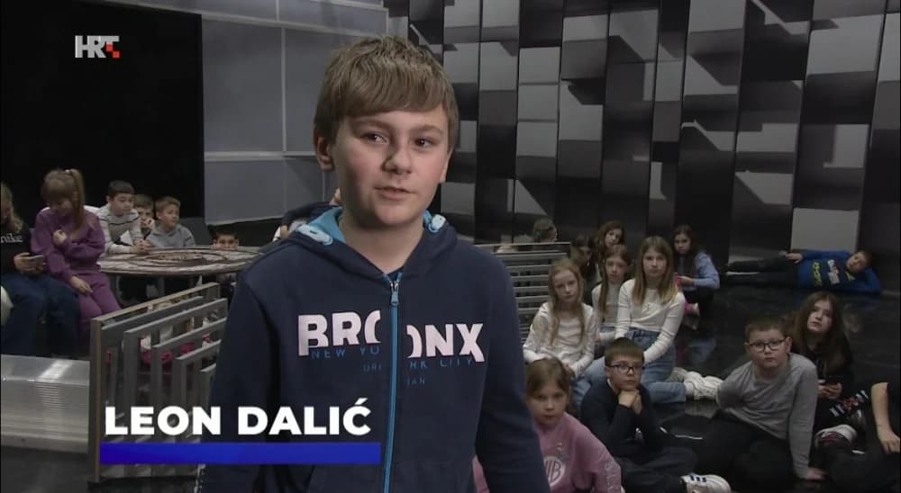 Velički učenici oduštevljeni obilaskom HRT-ovih studija