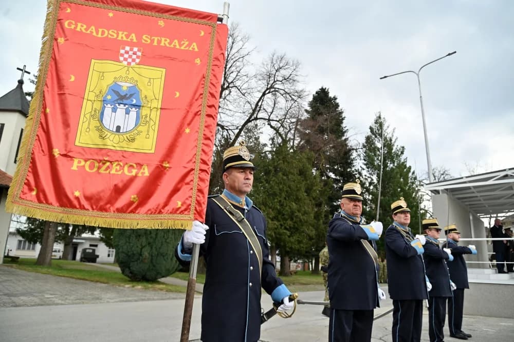 POŽEGA: Na vjernost Domovini prisegnulo 116 ročnica i ročnika Hrvatske vojske