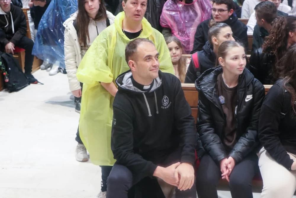 Velika fotogalerija  XXV. križog puta mladih Požeške biskupije