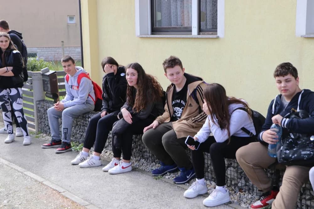 Velika fotogalerija  XXV. križog puta mladih Požeške biskupije