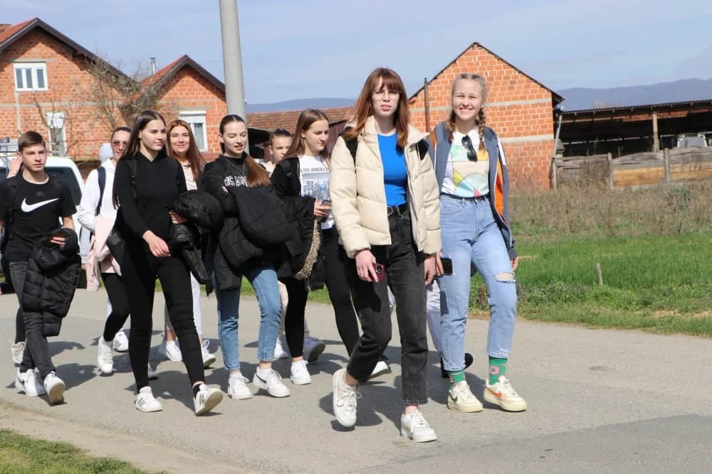 Velika fotogalerija  XXV. križog puta mladih Požeške biskupije