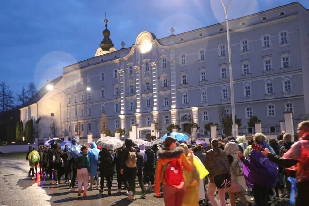 Velika fotogalerija  XXV. križog puta mladih Požeške biskupije