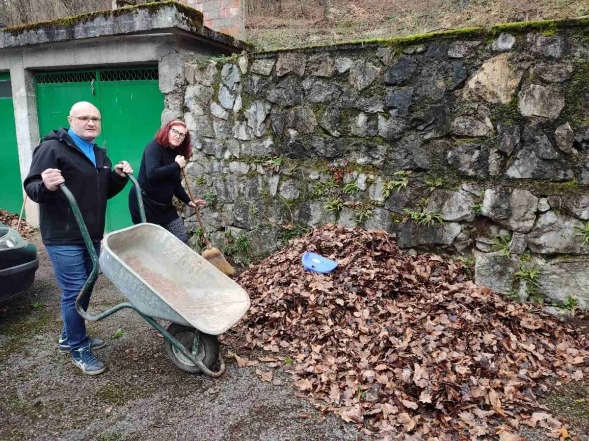 Radna akcija povodom 42. ’Papučkih jaglaca’ u Velikoj