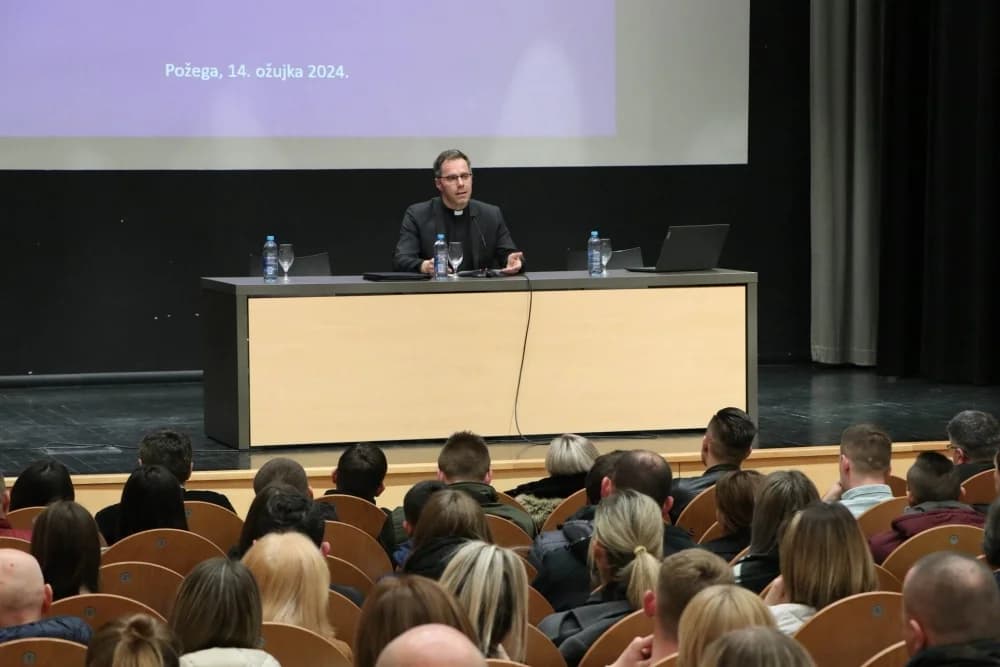 Četvrta korizmena tribina u Požegi