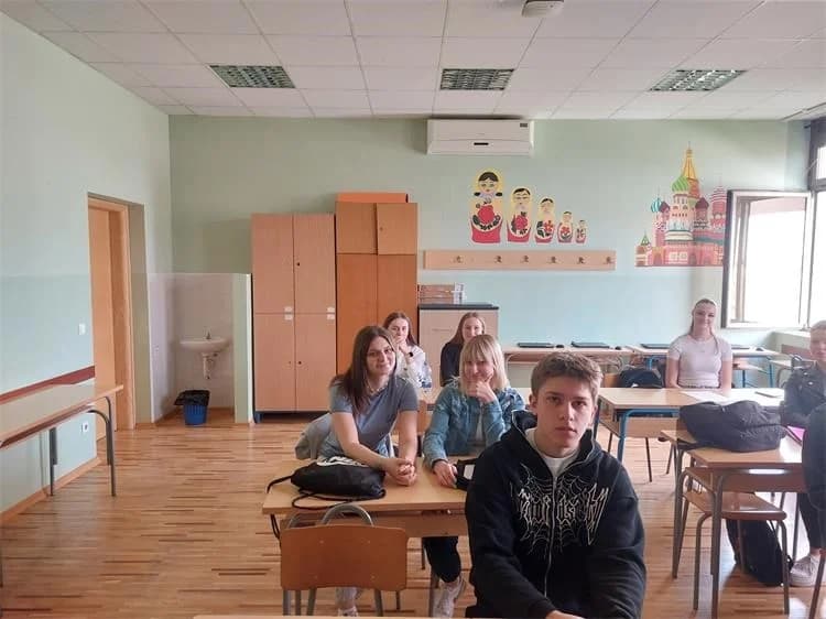 Srednjoškolcima požeške Ekonomske škole održano predavanje o alkoholu i mladim vozačima