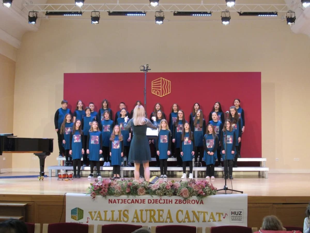 850 mladih pjevača odmjerilo vještine na Međunarodnom natjecanju Vallis aurea cantat u Požegi