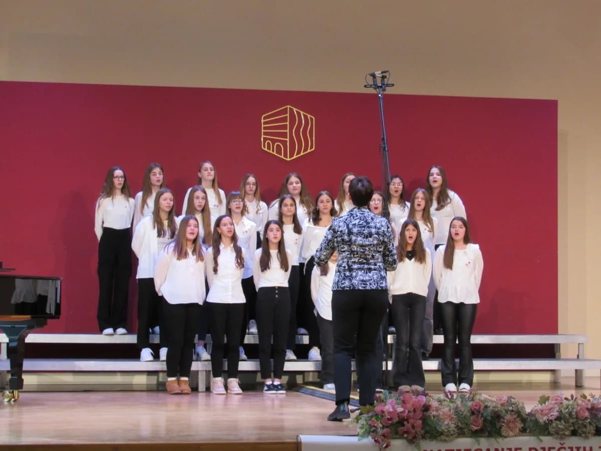 850 mladih pjevača odmjerilo vještine na Međunarodnom natjecanju Vallis aurea cantat u Požegi
