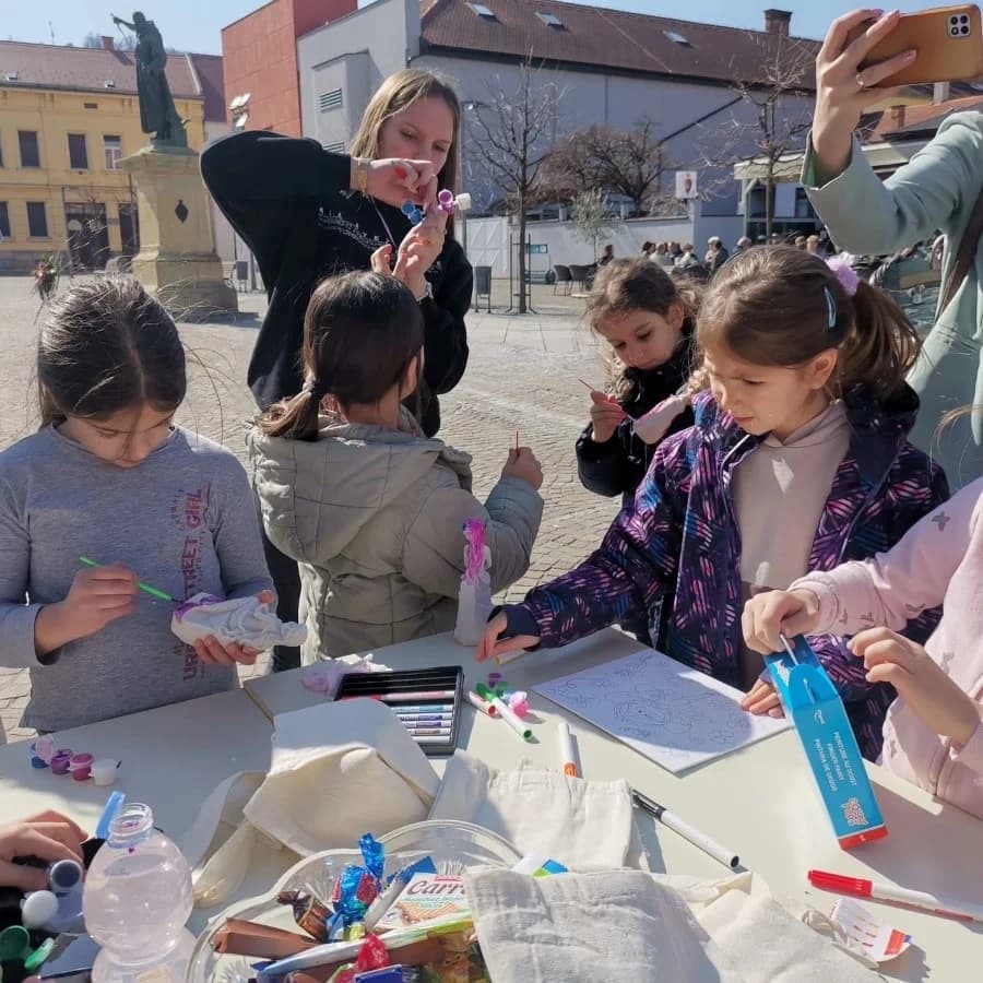 FOTO: Udruga Humanum obilježila Dan očeva