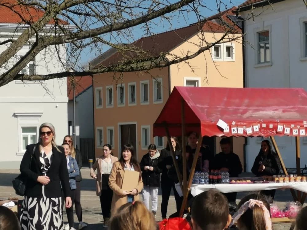 FOTO: Udruga Humanum obilježila Dan očeva