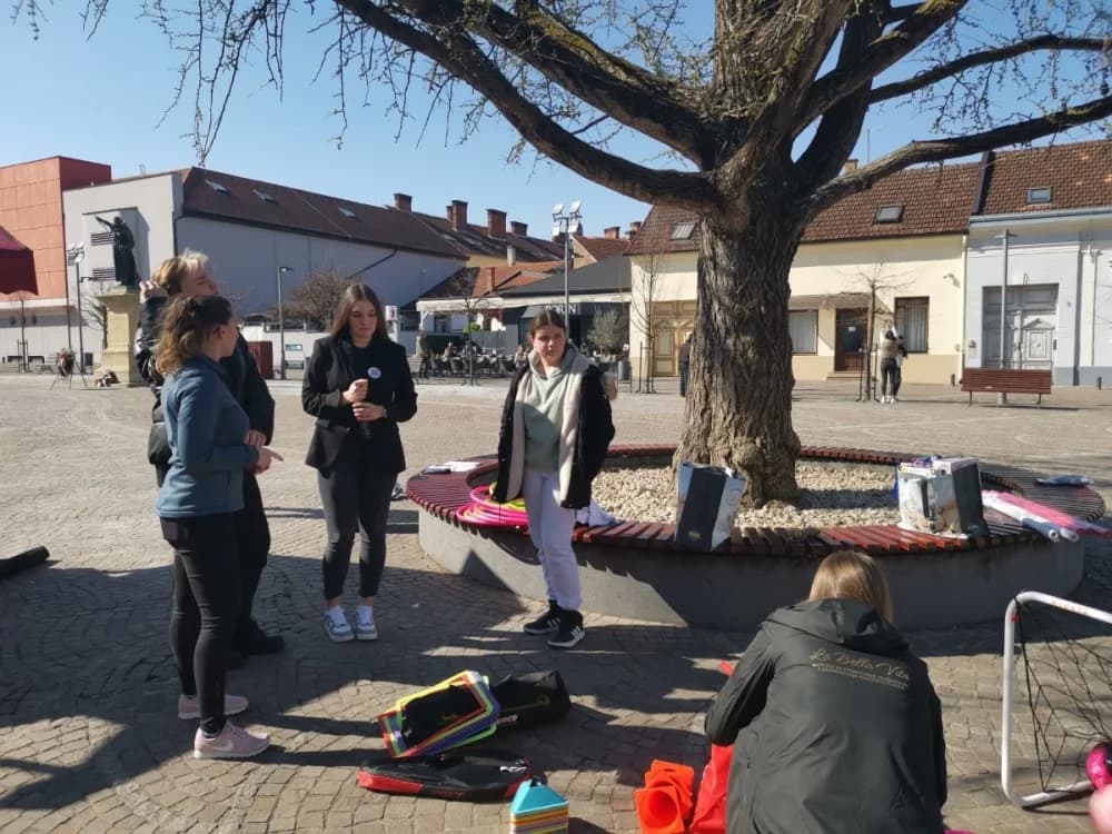 FOTO: Udruga Humanum obilježila Dan očeva