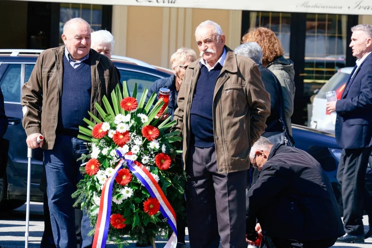 Roditelji poginulih branitelja: „Našu tugu ostavimo u kući, ali naše srce ju uvijek drži u sebi“