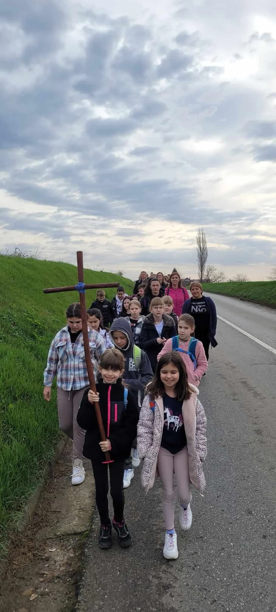 KAPTOL: Križni put ’Za križem Kristovim’
