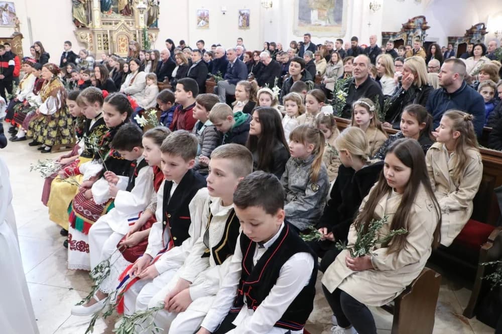 FOTO: Cvjetnica u Požegi