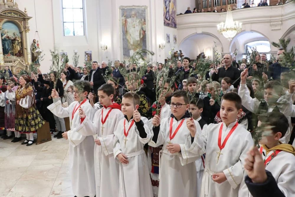 FOTO: Cvjetnica u Požegi