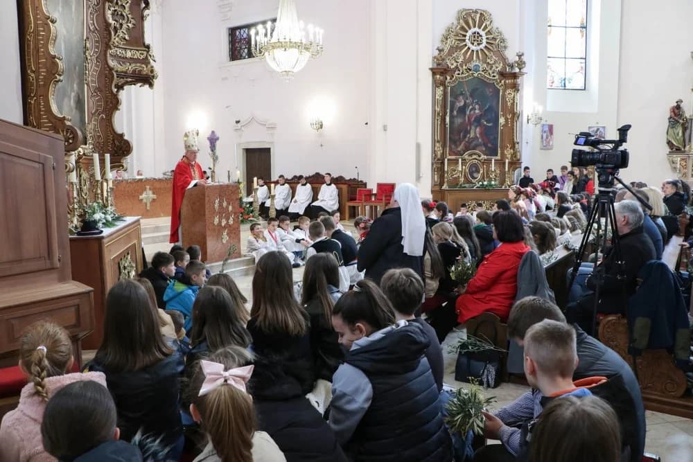 FOTO: Cvjetnica u Požegi