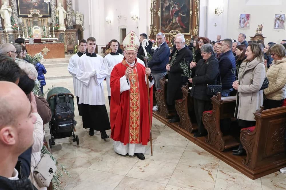 FOTO: Cvjetnica u Požegi