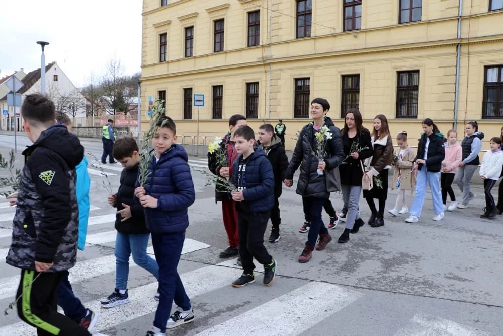 FOTO: Cvjetnica u Požegi
